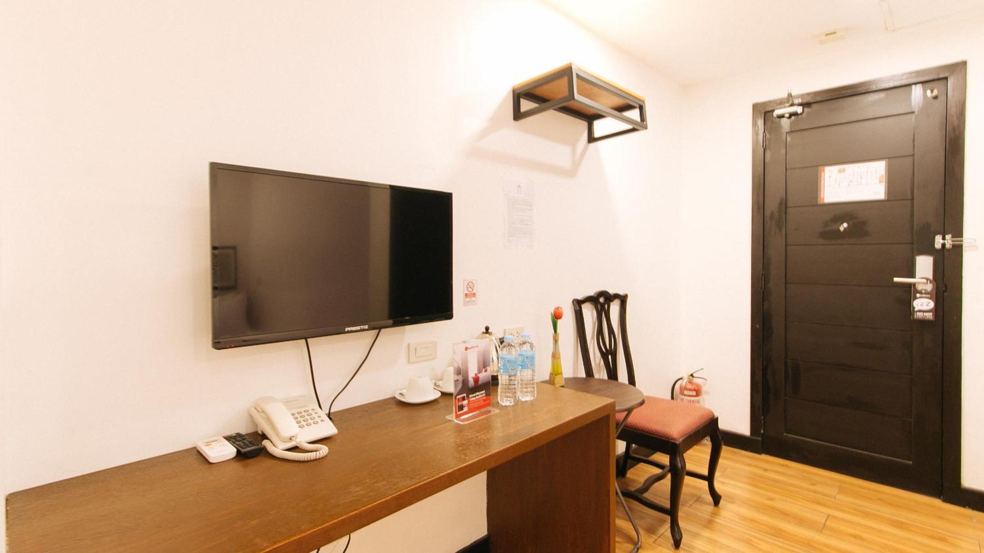 Reddoorz Plus At Mm Hotel Las Pinas Former Reddoorz Plus Near Bamboo Organ Экстерьер фото