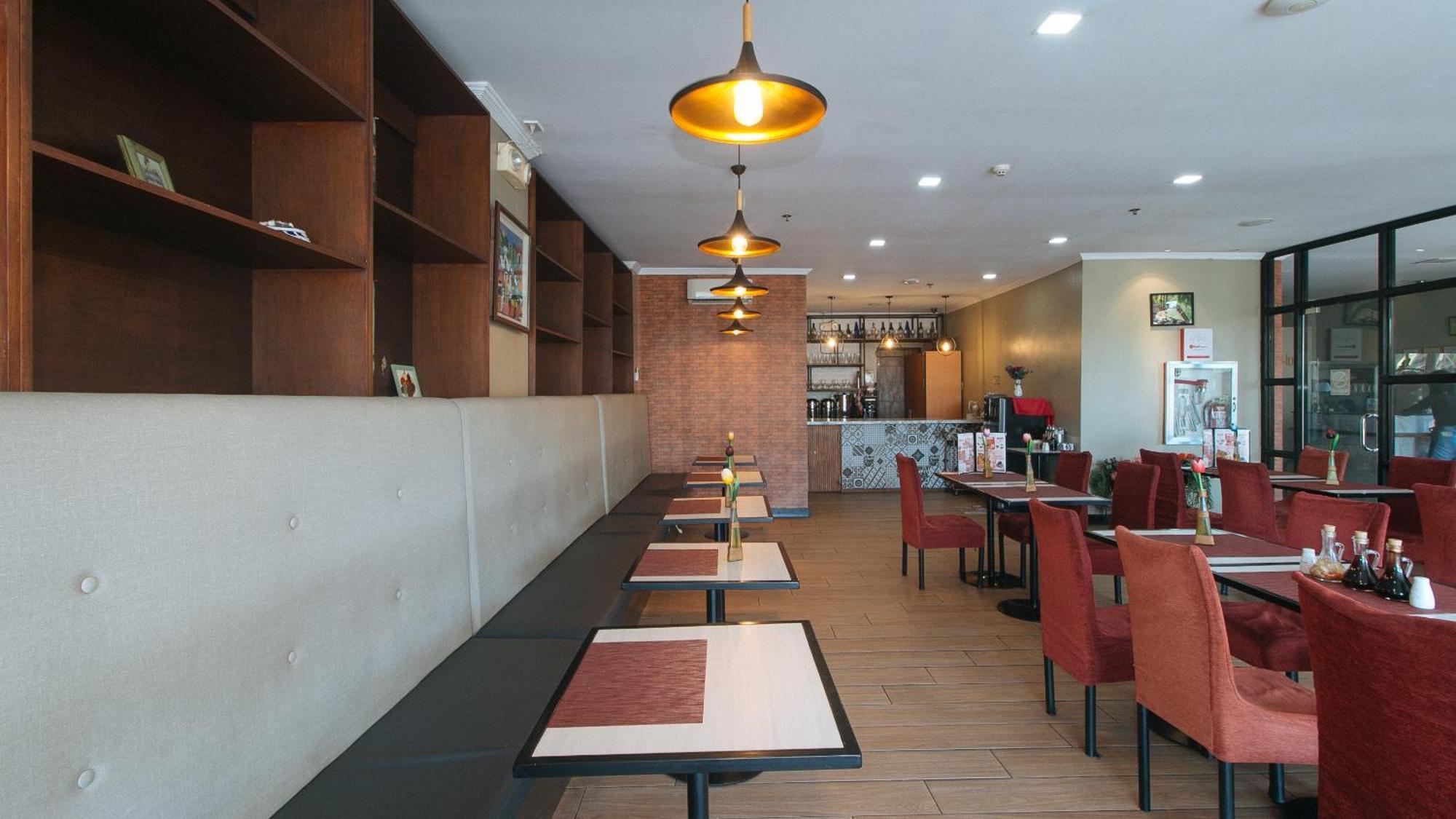 Reddoorz Plus At Mm Hotel Las Pinas Former Reddoorz Plus Near Bamboo Organ Экстерьер фото