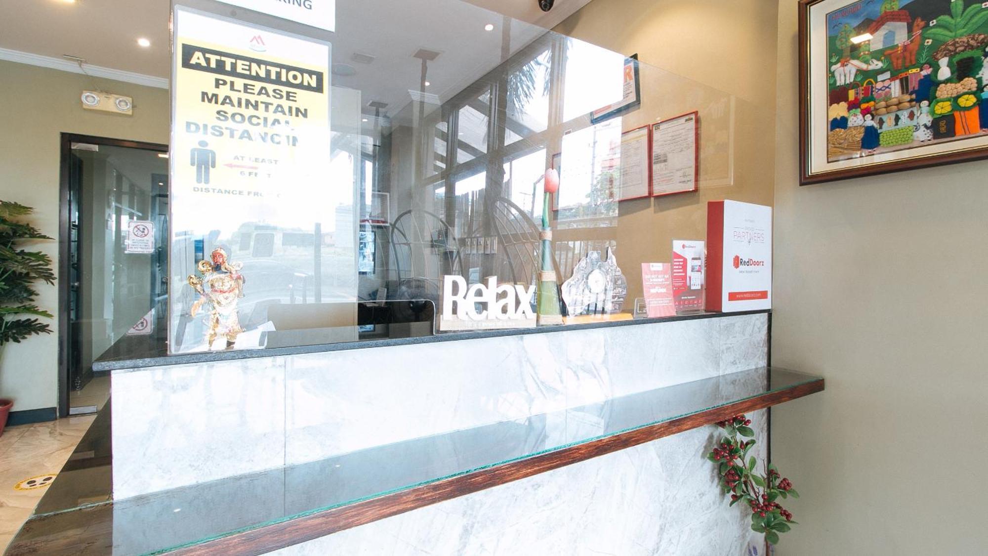 Reddoorz Plus At Mm Hotel Las Pinas Former Reddoorz Plus Near Bamboo Organ Экстерьер фото